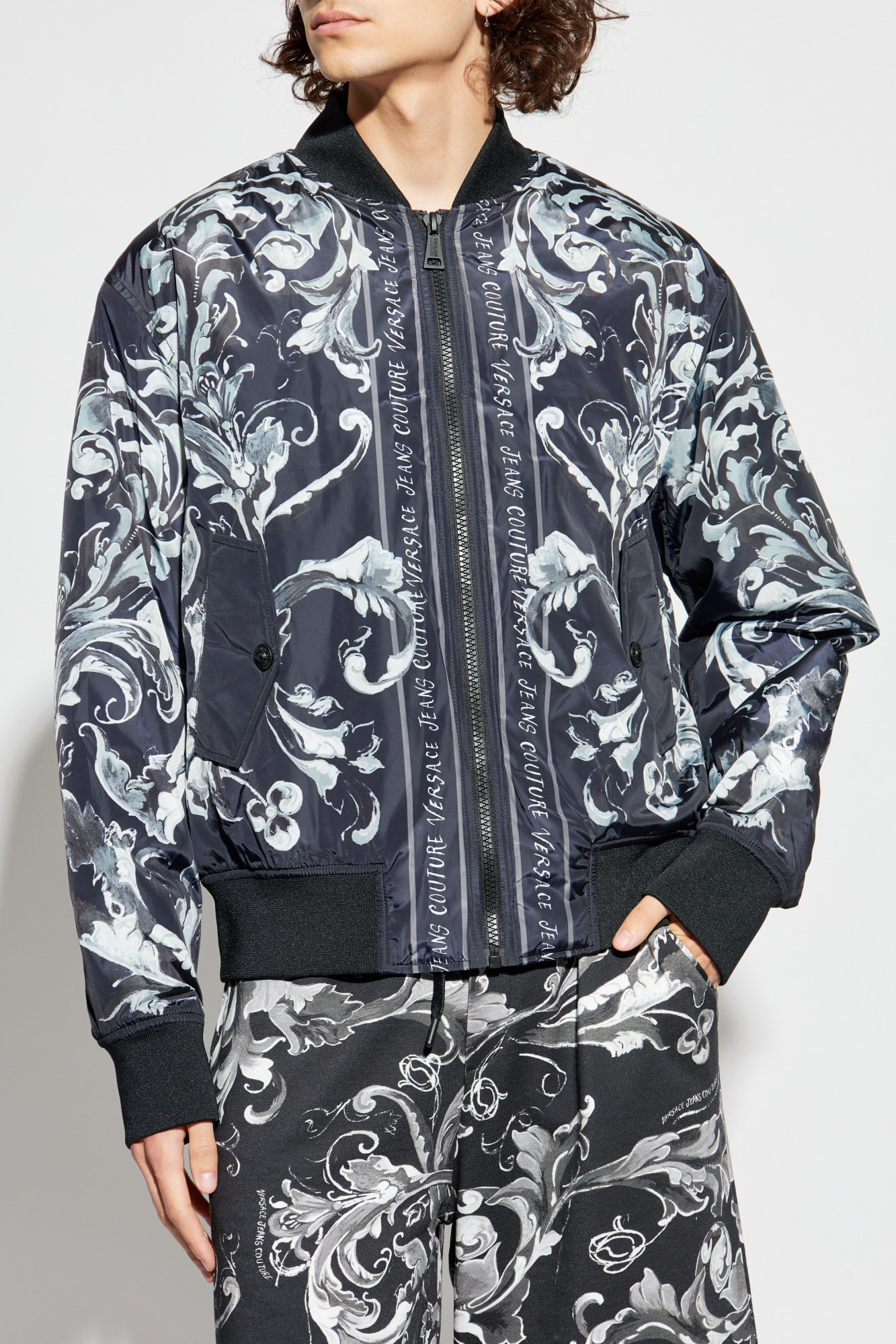 ジャケット Versace Jackets Versace - Boys Blue & Green Logo Jacket | Childrensalon Outlet